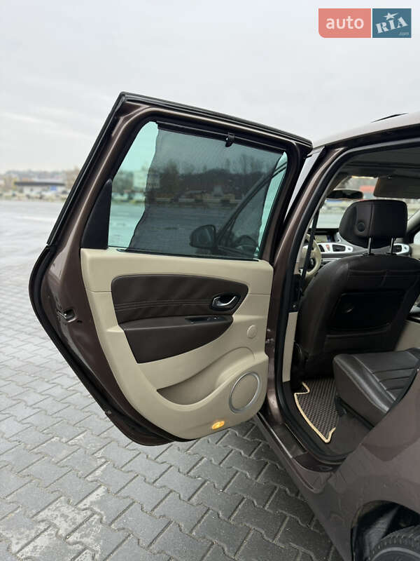 Минивэн Renault Scenic 2009 в Черновцах