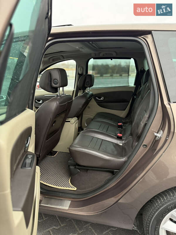 Минивэн Renault Scenic 2009 в Черновцах