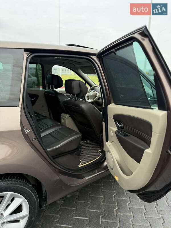 Минивэн Renault Scenic 2009 в Черновцах
