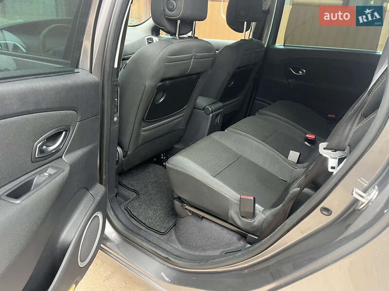 Мінівен Renault Scenic 2010 в Охтирці фото 38 Мінівен Renault Scenic 2010 в Охтирці