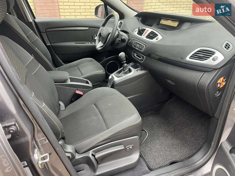 Мінівен Renault Scenic 2010 в Охтирці фото 50 Мінівен Renault Scenic 2010 в Охтирці