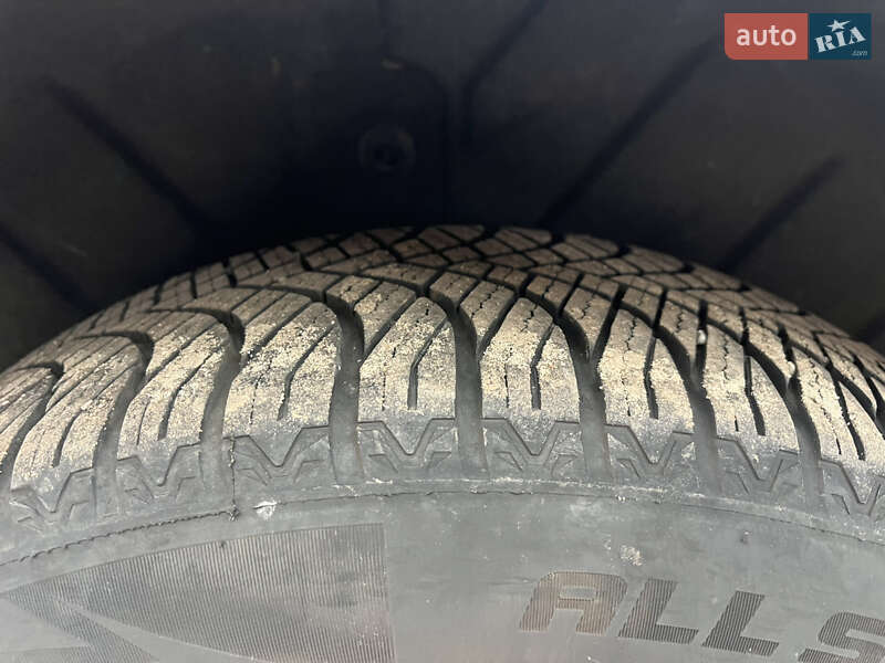 Мінівен Renault Scenic 2010 в Охтирці фото 61 Мінівен Renault Scenic 2010 в Охтирці