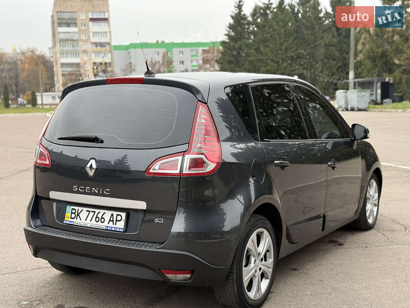 Минивэн Renault Scenic 2011 в Ровно