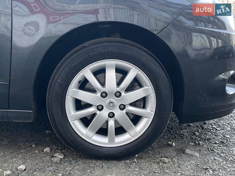 Мінівен Renault Scenic 2011 в Сумах
