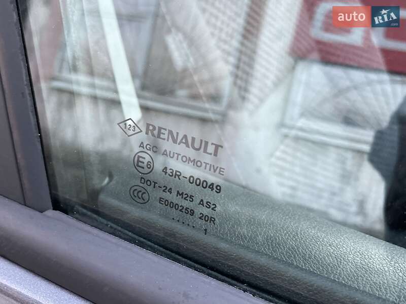 Мінівен Renault Scenic 2011 в Сумах