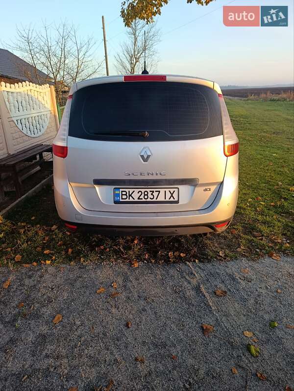 Мінівен Renault Scenic 2010 в Рівному фото 5 Мінівен Renault Scenic 2010 в Рівному