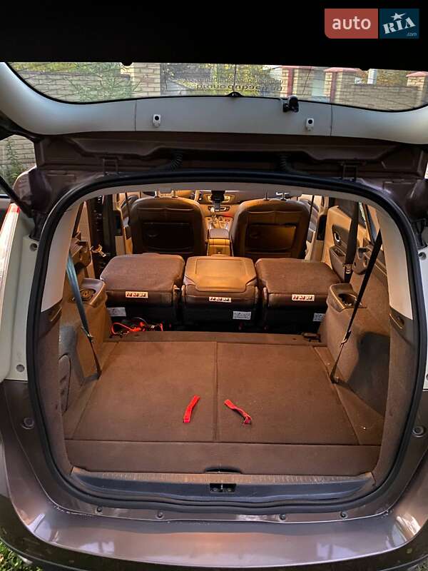 Мінівен Renault Scenic 2010 в Запоріжжі