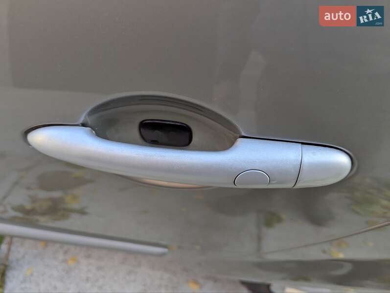 Мінівен Renault Scenic 2006 в Дубні