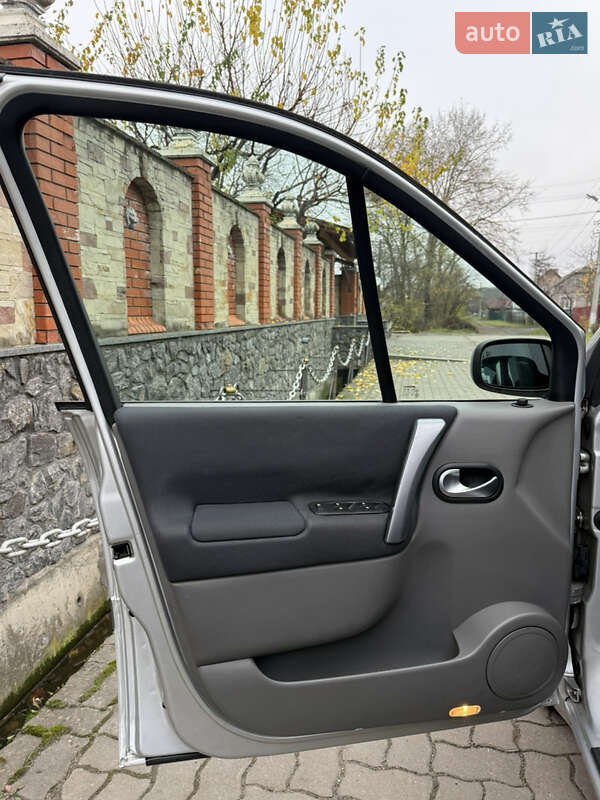 Минивэн Renault Scenic 2007 в Красилове