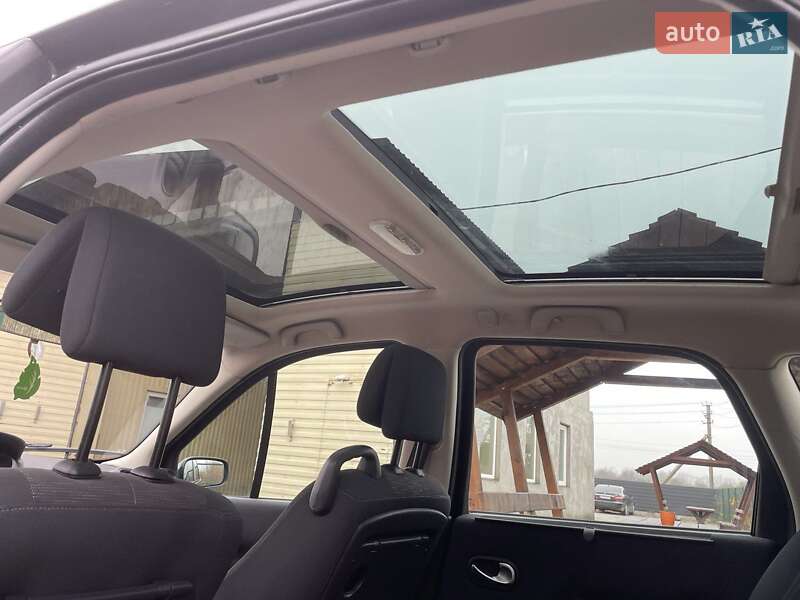 Мінівен Renault Scenic 2006 в Звягелі фото 2 Мінівен Renault Scenic 2006 в Звягелі
