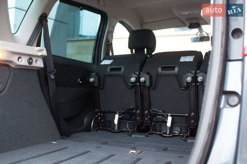 Минивэн Renault Scenic 2009 в Киеве