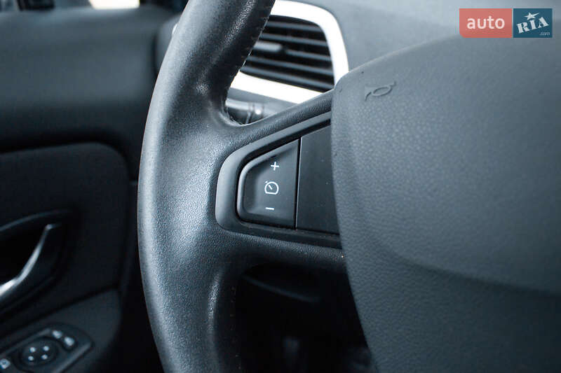 Минивэн Renault Scenic 2009 в Киеве