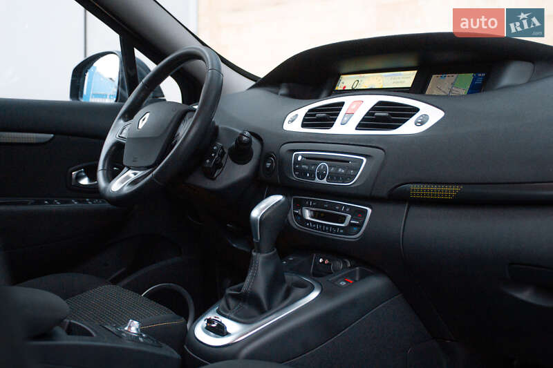 Минивэн Renault Scenic 2009 в Киеве