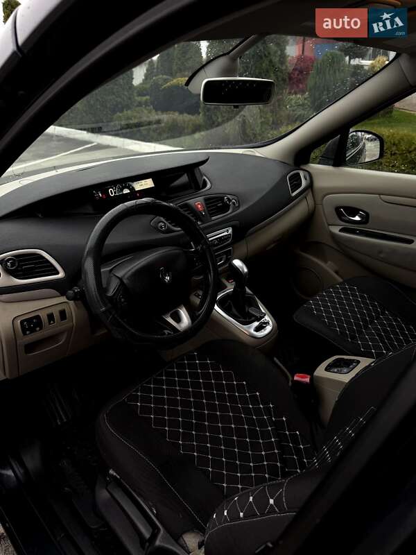 Минивэн Renault Scenic 2010 в Сарнах