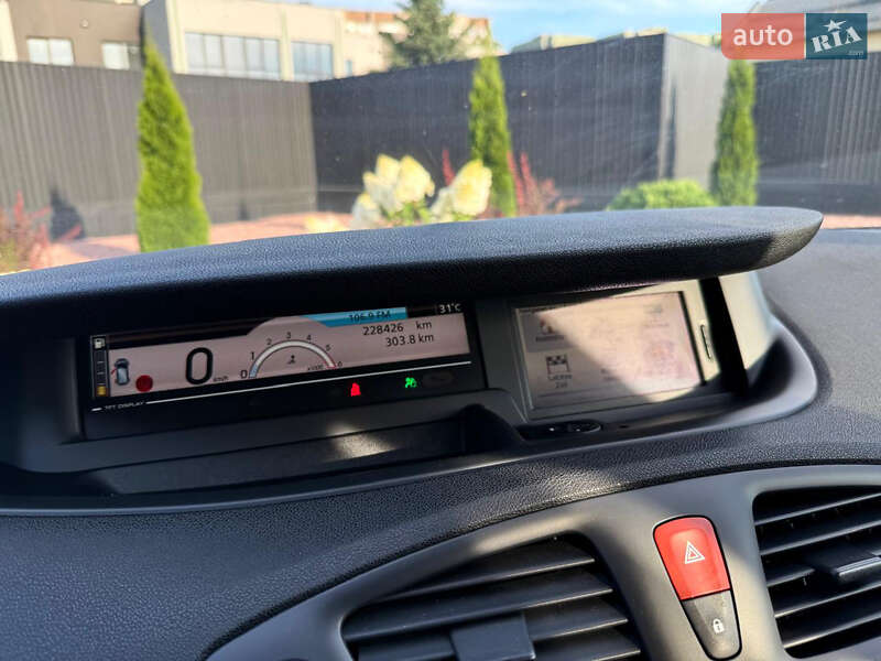 Мінівен Renault Scenic 2010 в Луцьку