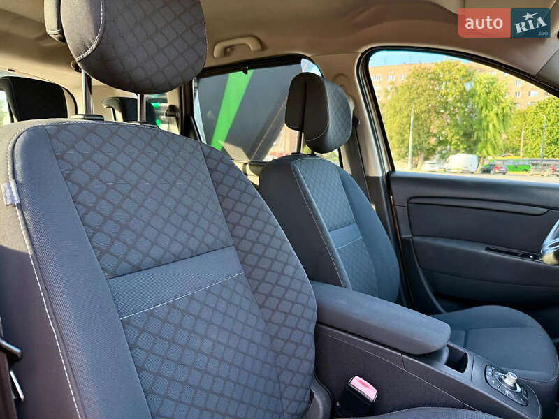 Мінівен Renault Scenic 2010 в Луцьку