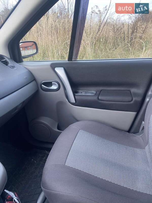 Минивэн Renault Scenic 2009 в Луцке фото 13 Минивэн Renault Scenic 2009 в Луцке