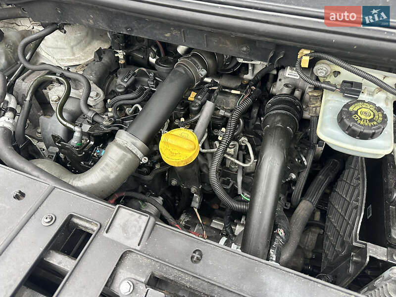 Мінівен Renault Scenic 2014 в Вінниці фото 47 Мінівен Renault Scenic 2014 в Вінниці