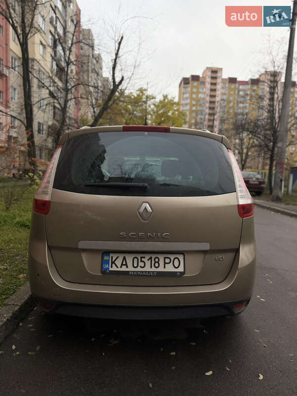 Минивэн Renault Scenic 2014 в Киеве