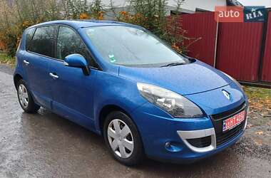 Мінівен Renault Scenic 2010 в Луцьку