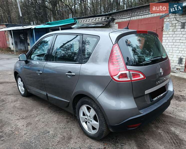 Минивэн Renault Scenic 2011 в Чернигове