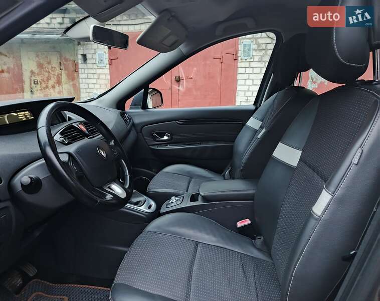 Минивэн Renault Scenic 2011 в Чернигове