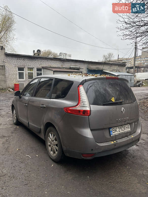 Мінівен Renault Scenic 2009 в Києві фото 5 Мінівен Renault Scenic 2009 в Києві