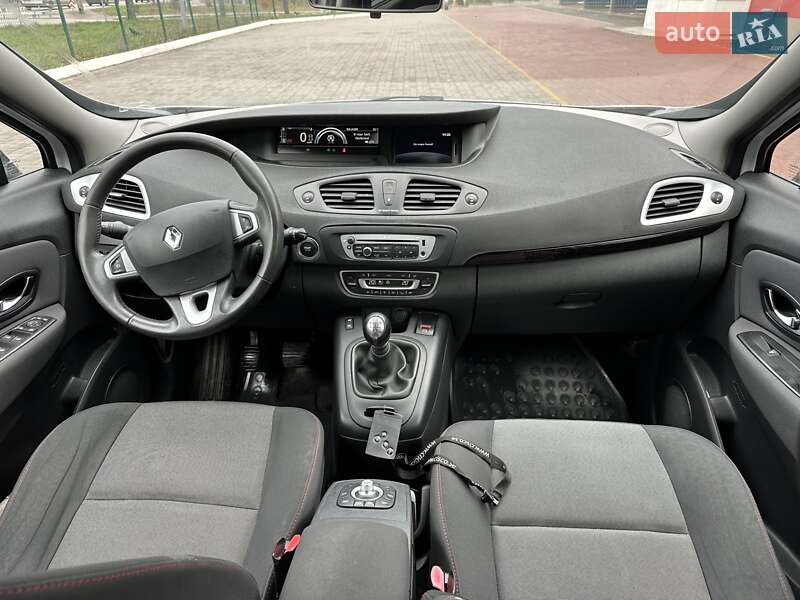 Минивэн Renault Scenic 2012 в Киеве