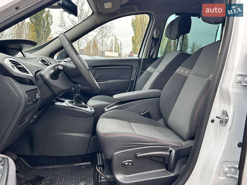 Мінівен Renault Scenic 2012 в Одесі фото 13 Мінівен Renault Scenic 2012 в Одесі