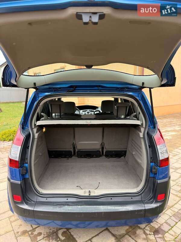 Минивэн Renault Scenic 2005 в Самборе