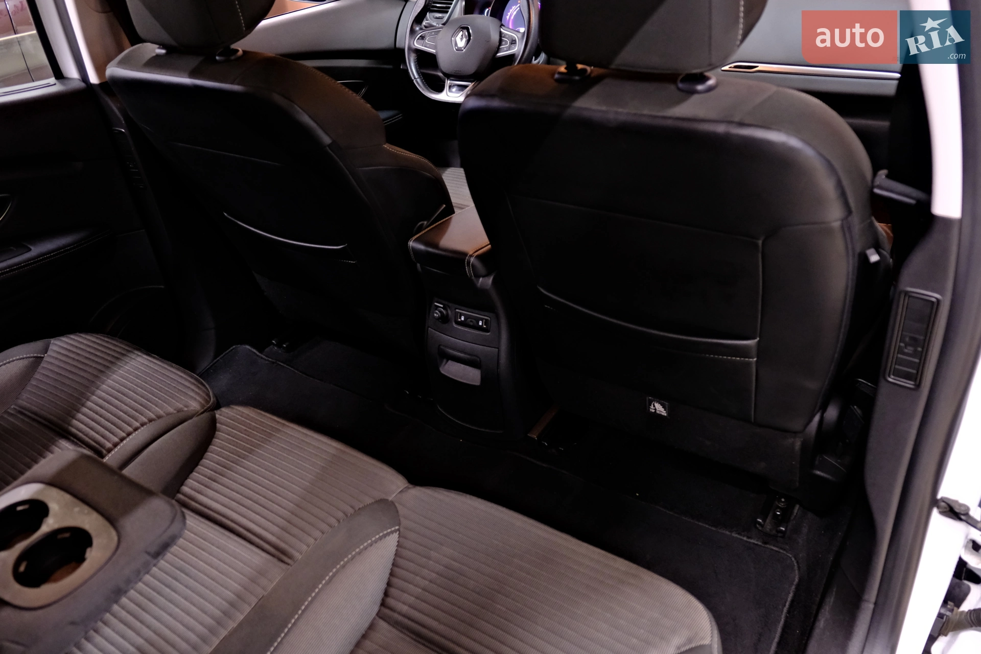 2017 Renault Scenic - мініатюра 40