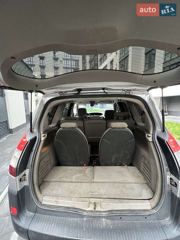 Мінівен Renault Scenic 2004 в Івано-Франківську фото 18 Мінівен Renault Scenic 2004 в Івано-Франківську