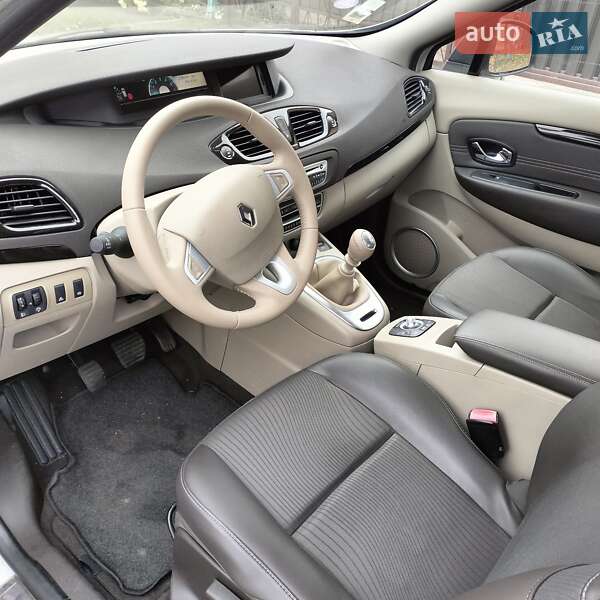 Мінівен Renault Scenic 2011 в Рівному