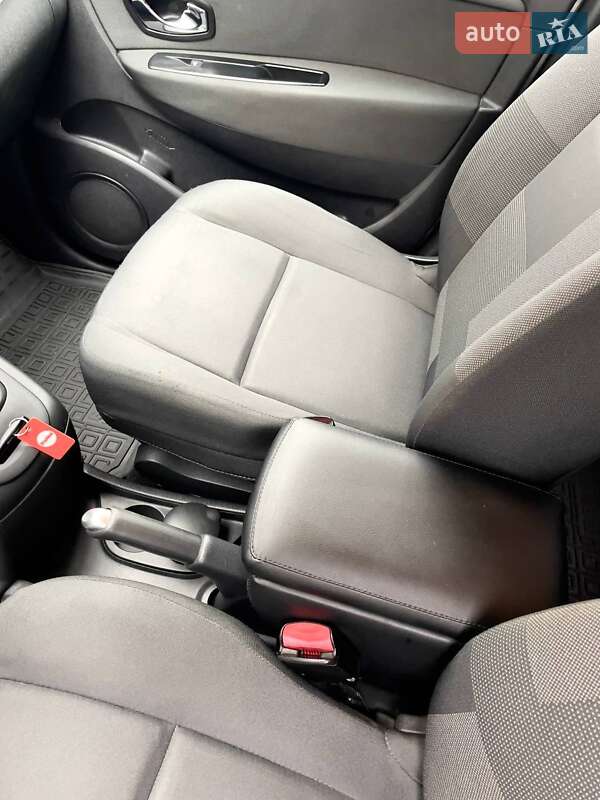 Минивэн Renault Scenic 2012 в Ивано-Франковске фото 31 Минивэн Renault Scenic 2012 в Ивано-Франковске
