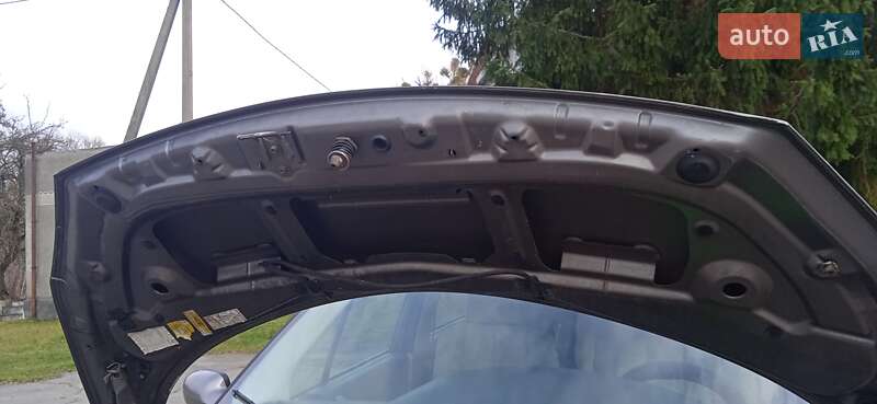 Минивэн Renault Scenic 2005 в Славуте