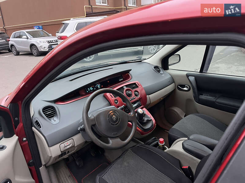 Минивэн Renault Scenic 2003 в Софиевской Борщаговке