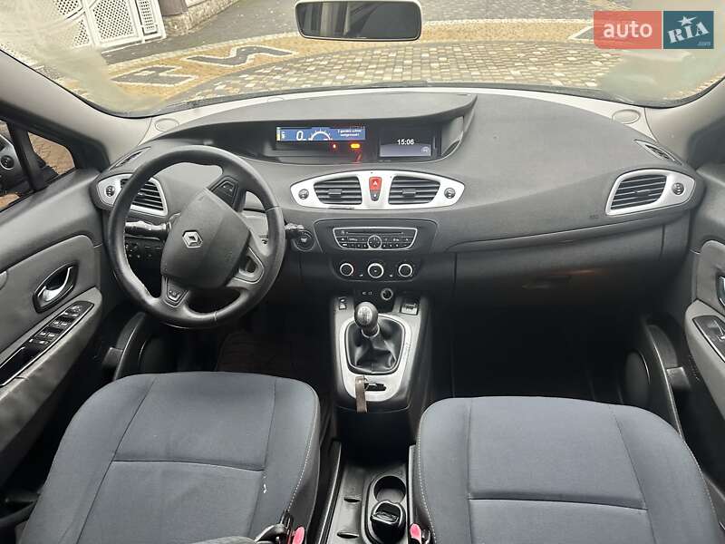 Мінівен Renault Scenic 2009 в Чернівцях фото 10 Мінівен Renault Scenic 2009 в Чернівцях