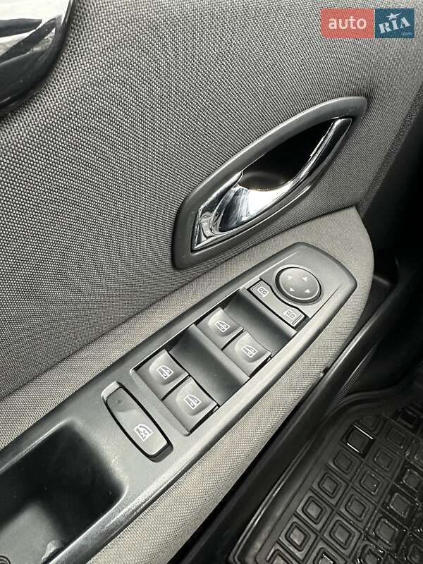 Минивэн Renault Scenic 2013 в Сумах