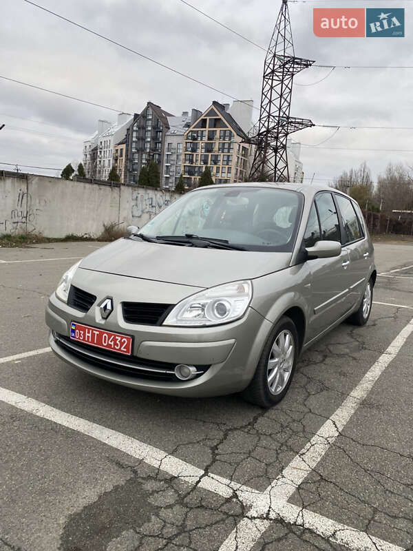 Минивэн Renault Scenic 2006 в Белогородке