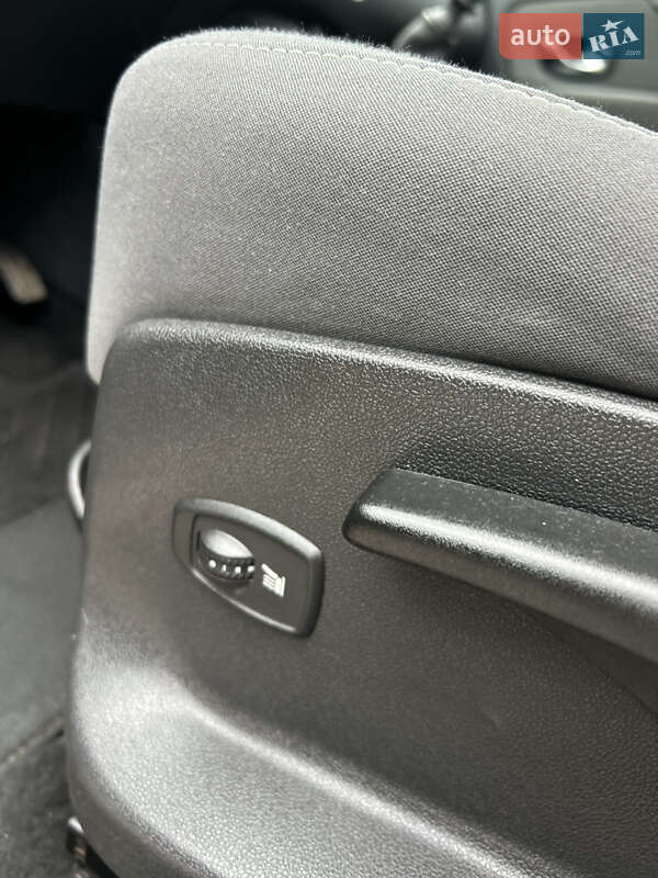 Мінівен Renault Scenic 2012 в Полтаві
