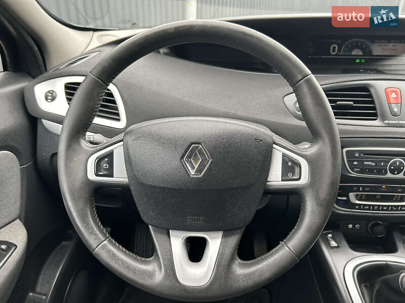 Мінівен Renault Scenic 2012 в Полтаві