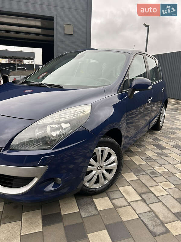Мінівен Renault Scenic 2012 в Полтаві