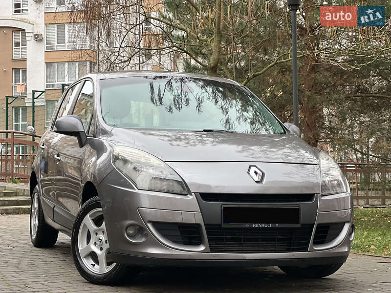 Мінівен Renault Scenic 2010 в Івано-Франківську
