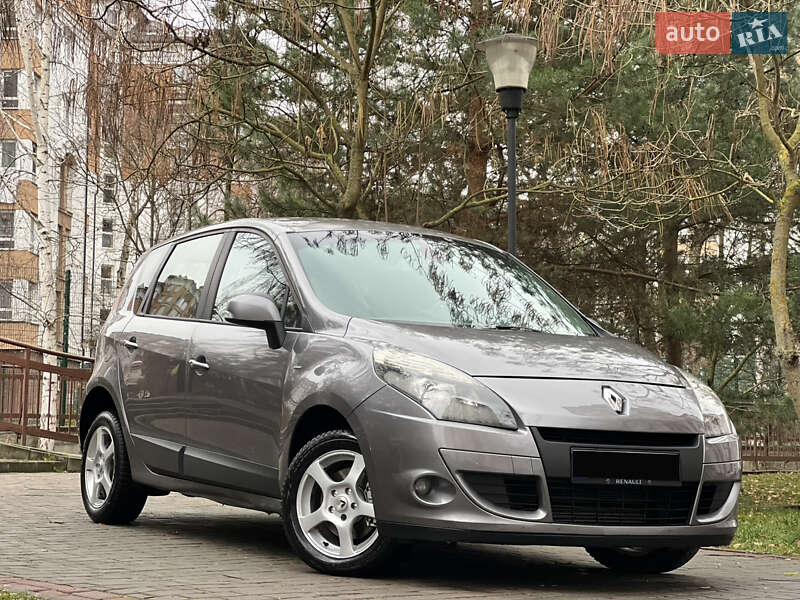 Мінівен Renault Scenic 2010 в Івано-Франківську