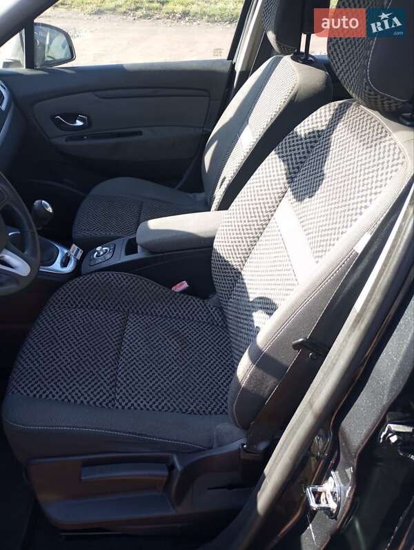 Мінівен Renault Scenic 2011 в Дубні фото 17 Мінівен Renault Scenic 2011 в Дубні
