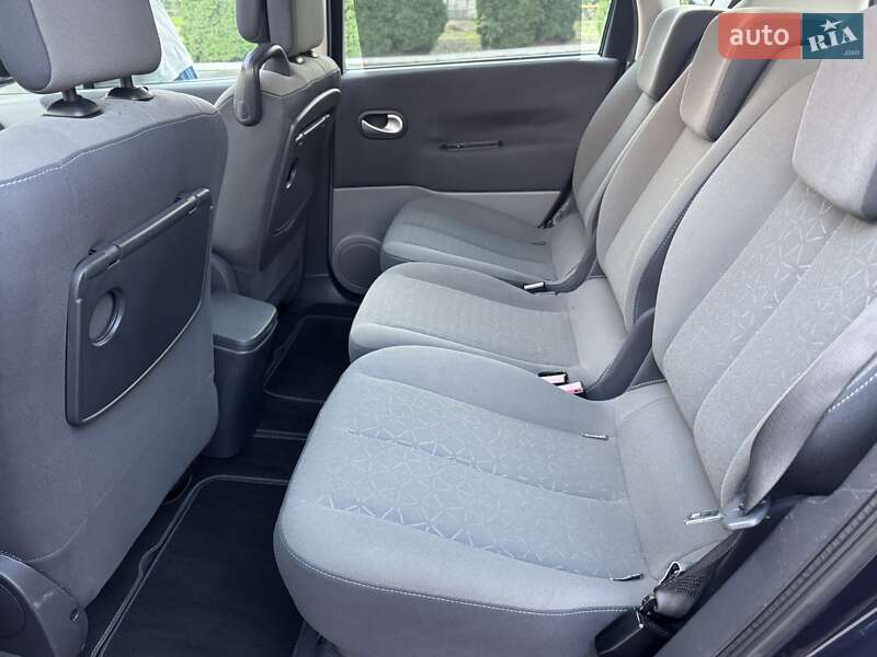 Минивэн Renault Scenic 2008 в Дубно