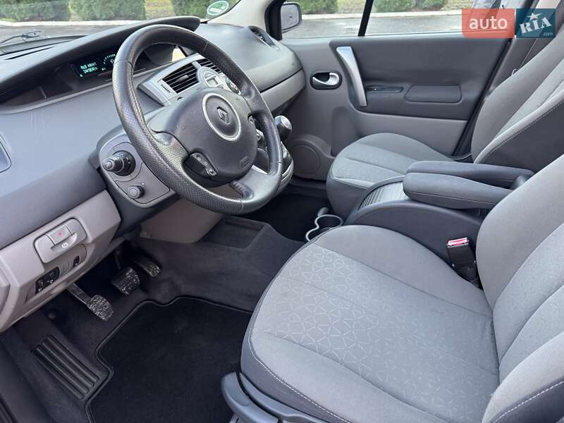 Минивэн Renault Scenic 2008 в Дубно