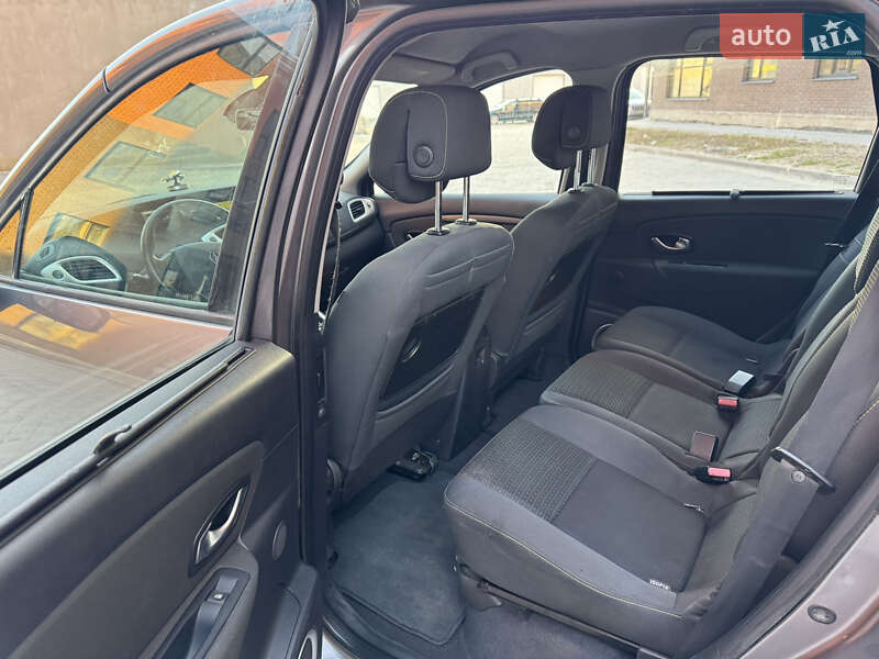 Минивэн Renault Scenic 2009 в Нетешине