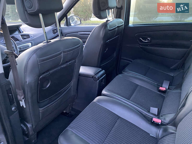 Мінівен Renault Scenic 2013 в Дубні