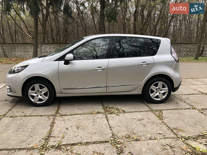 Минивэн Renault Scenic 2015 в Киеве фото 5 Минивэн Renault Scenic 2015 в Киеве